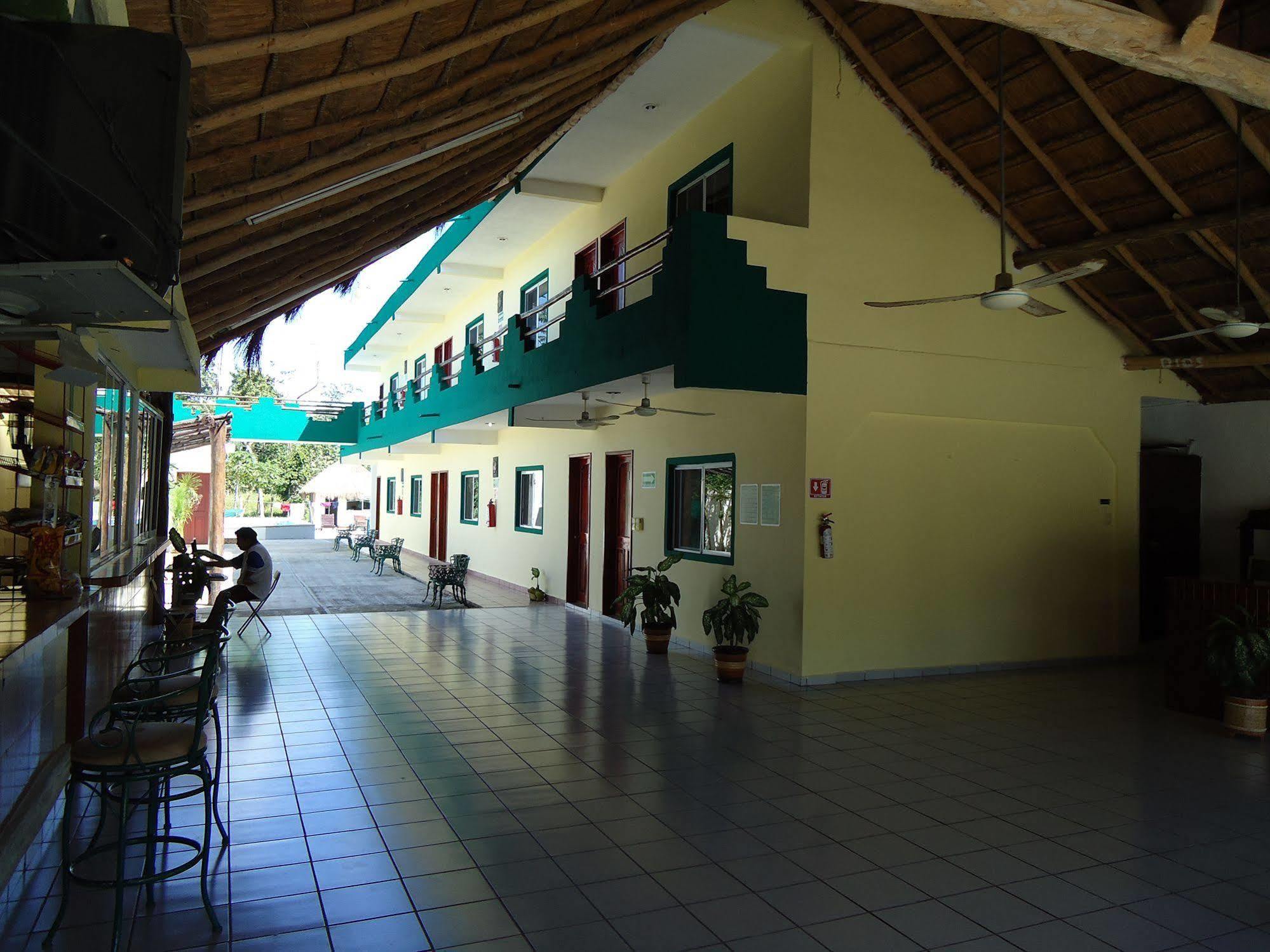 Oyo Hotel Palma Real Tulum Exterior foto